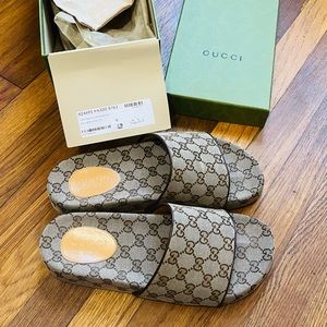 Gucci Canvas Slides Mens Sz 9